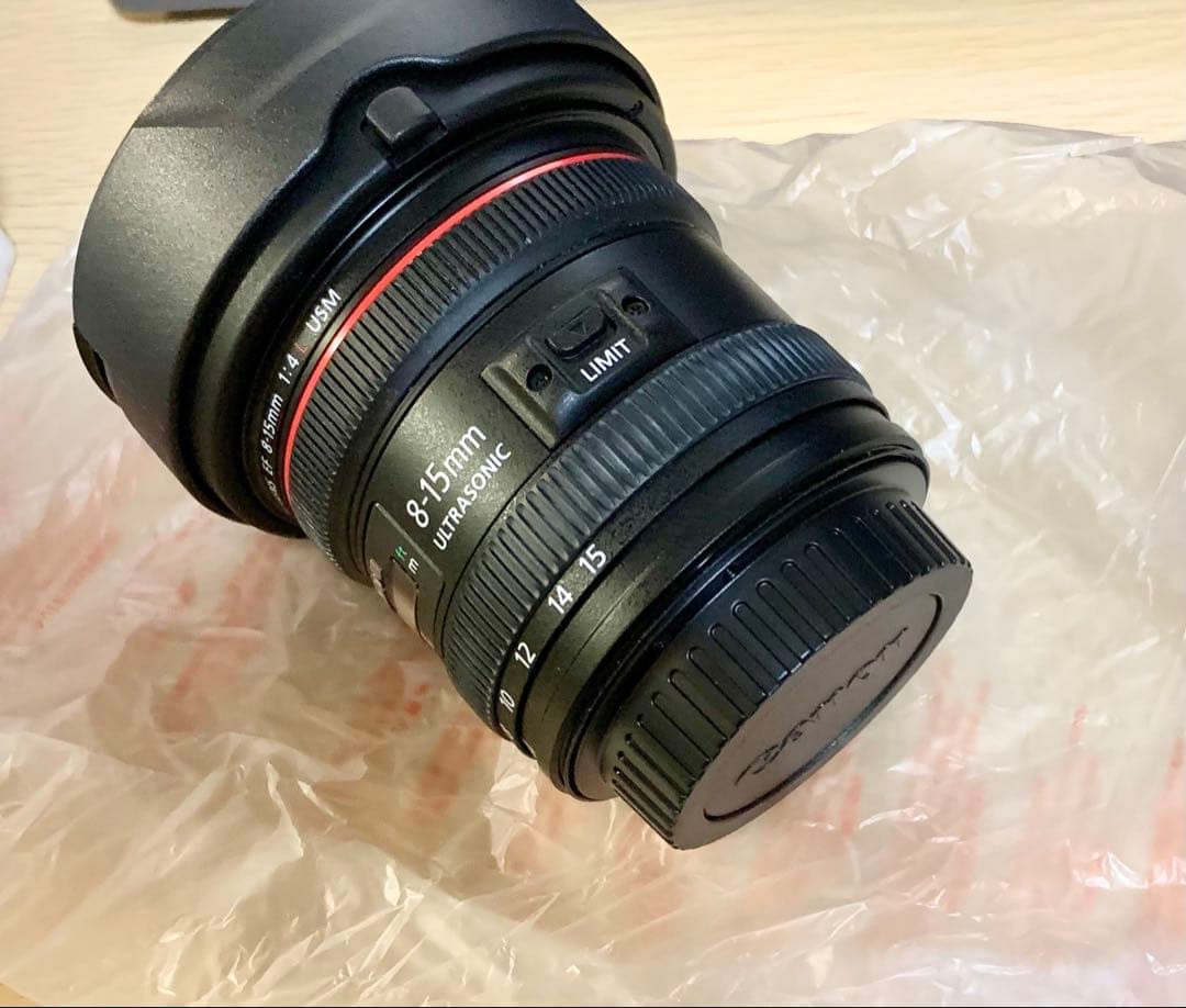 未使用　Canon 超広角ズームレンズ EF8-15mm F4Lフィッシュアイ