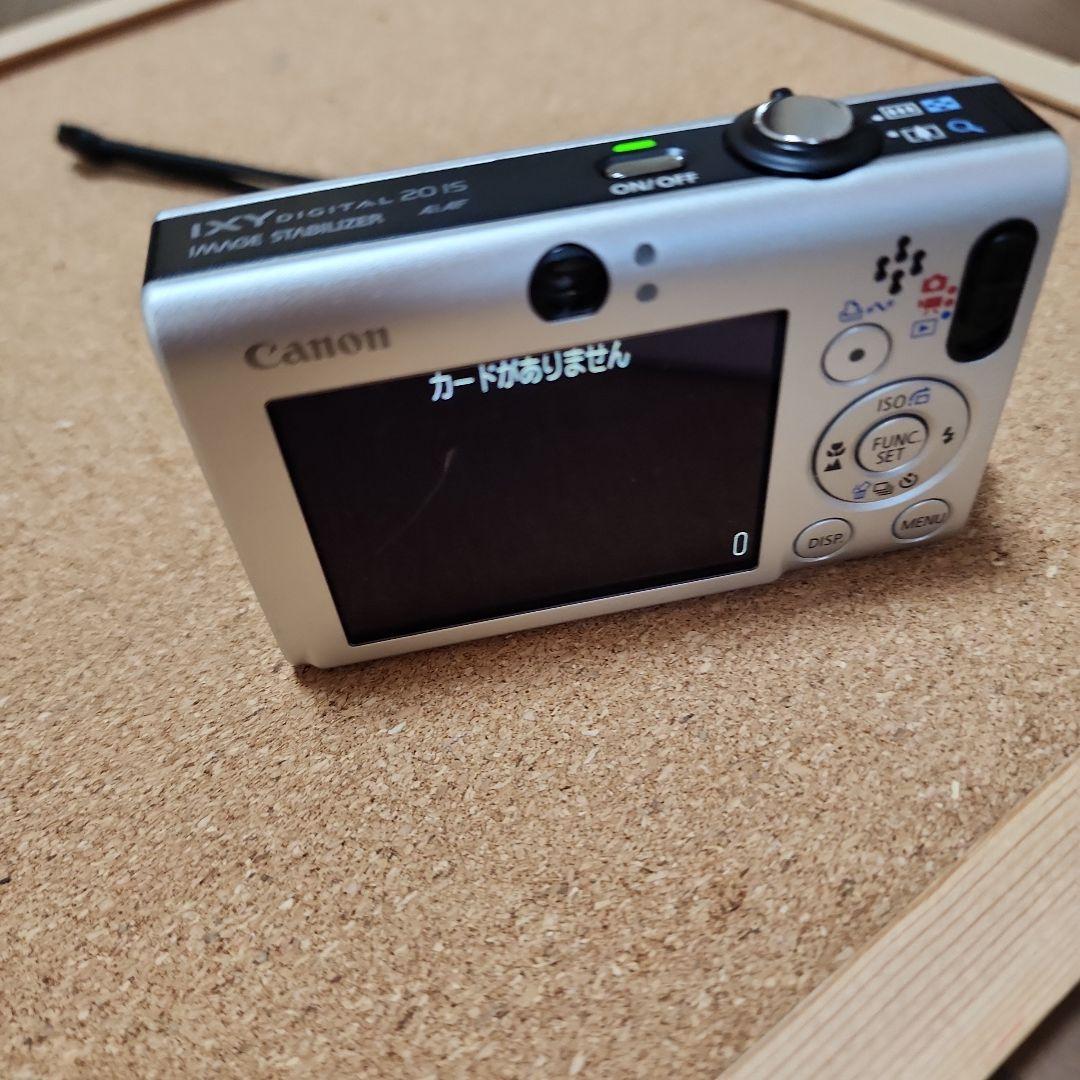 Canon（IXy8.0メガピクセル　シルバー