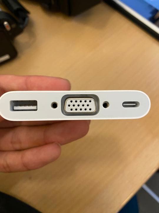 マルチポートアダプタ　Apple