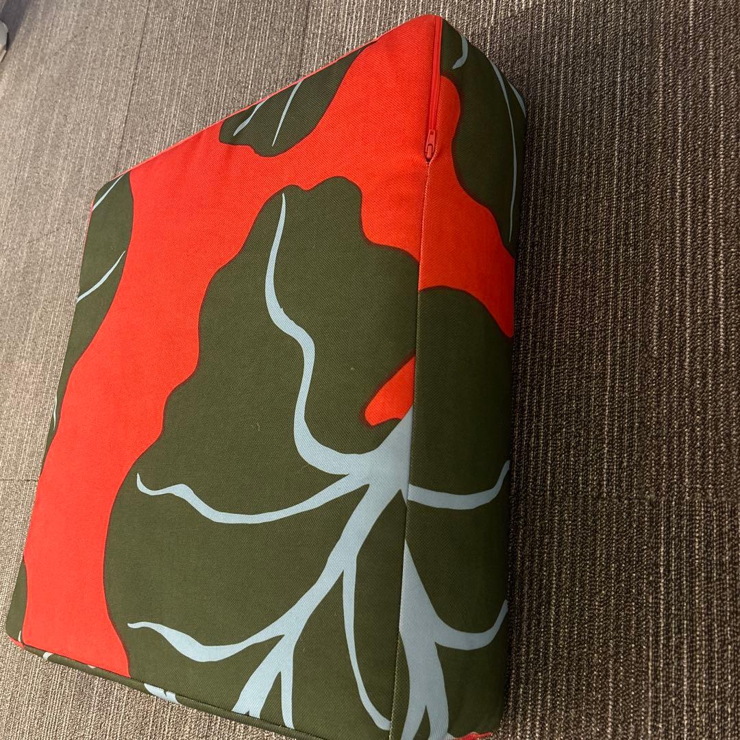 り*ん様 美品　希少　BASTUA フロアクッション IKEA マリメッコ【1個