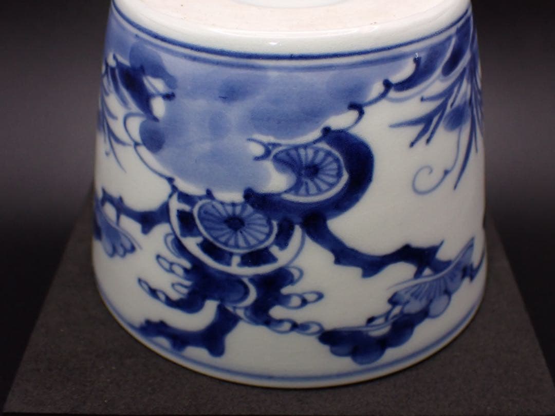 【優品】古伊万里<源氏車に松浪の図> 裏:渦福 そば猪口 大振り骨董品(青12)