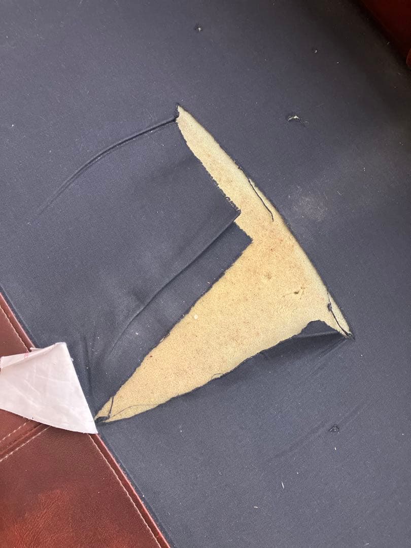 イギリスアンティーク　チェスターフィールドソファ