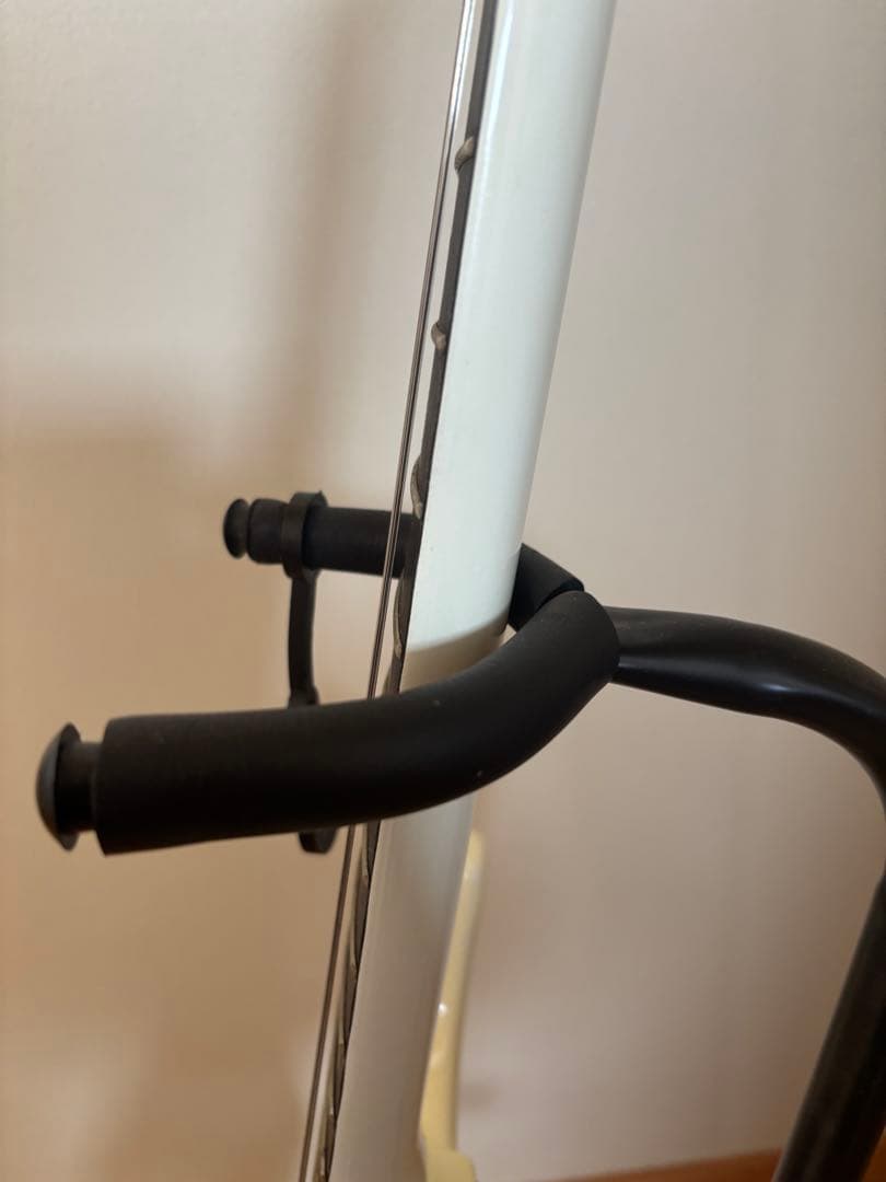 【送料無料】FLYSTAR／エレキギターストラトキャスタータイプ アイボリー