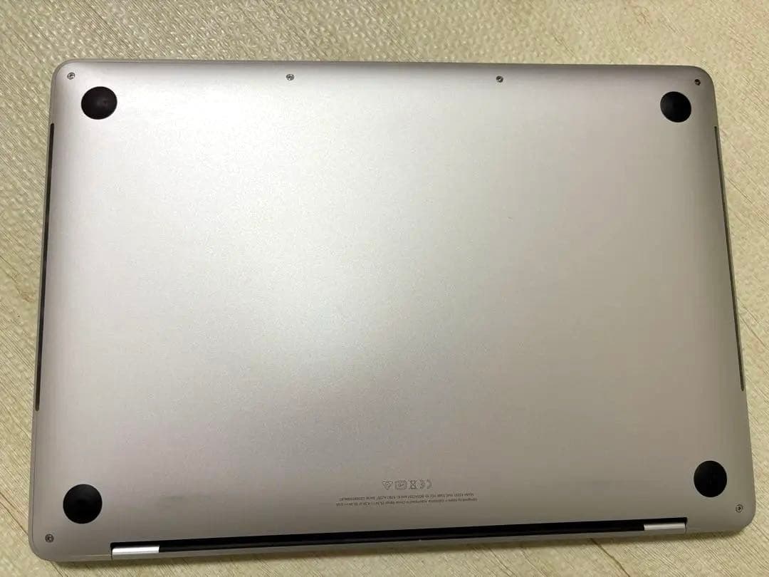 MacBook本体 MacBook Pro 13-inch 2.3GHz/32GB/512GB