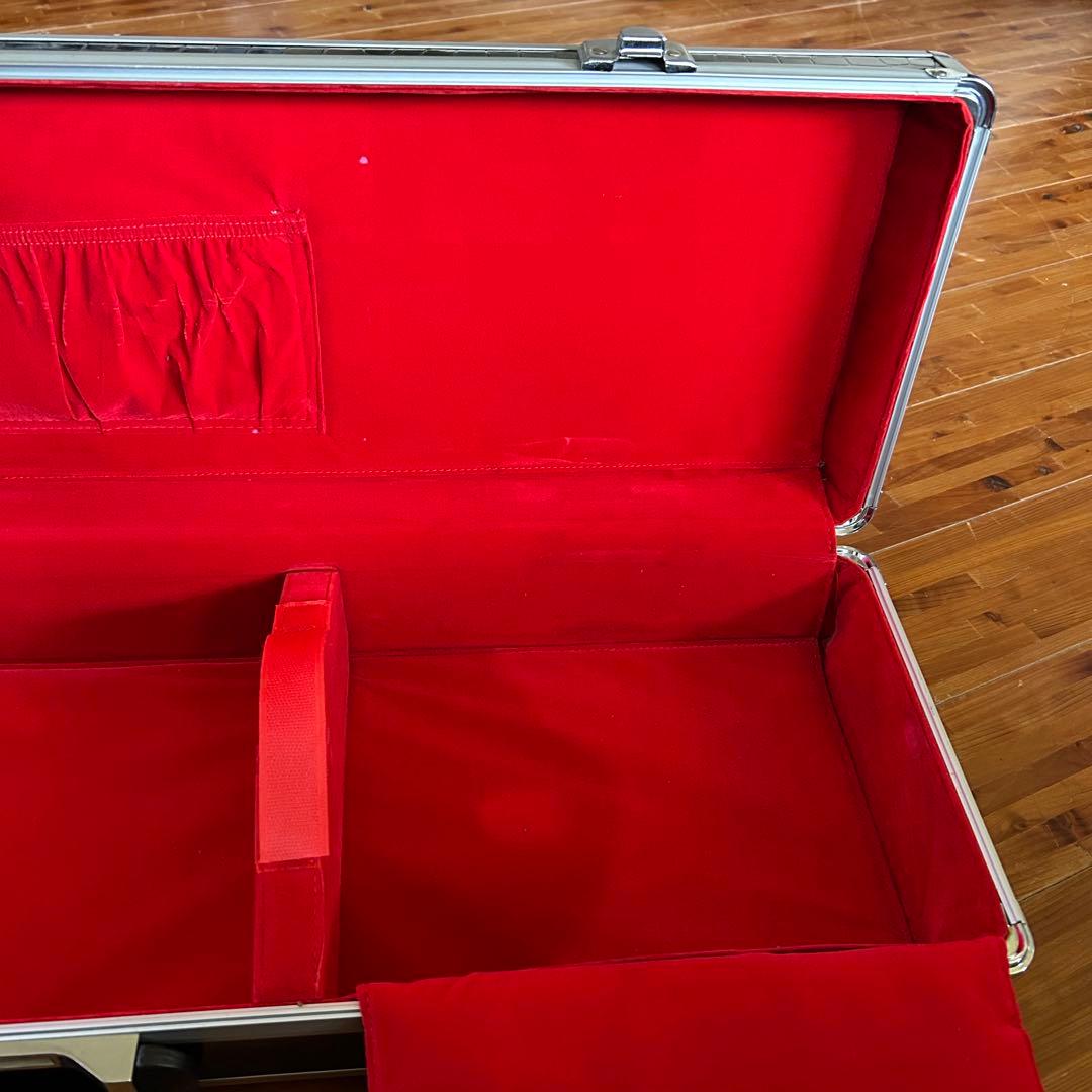 ◼️宮古島から◼️沖縄三線用◼️高級アルミハードケース◼️新品定価24200円◼️中古美品