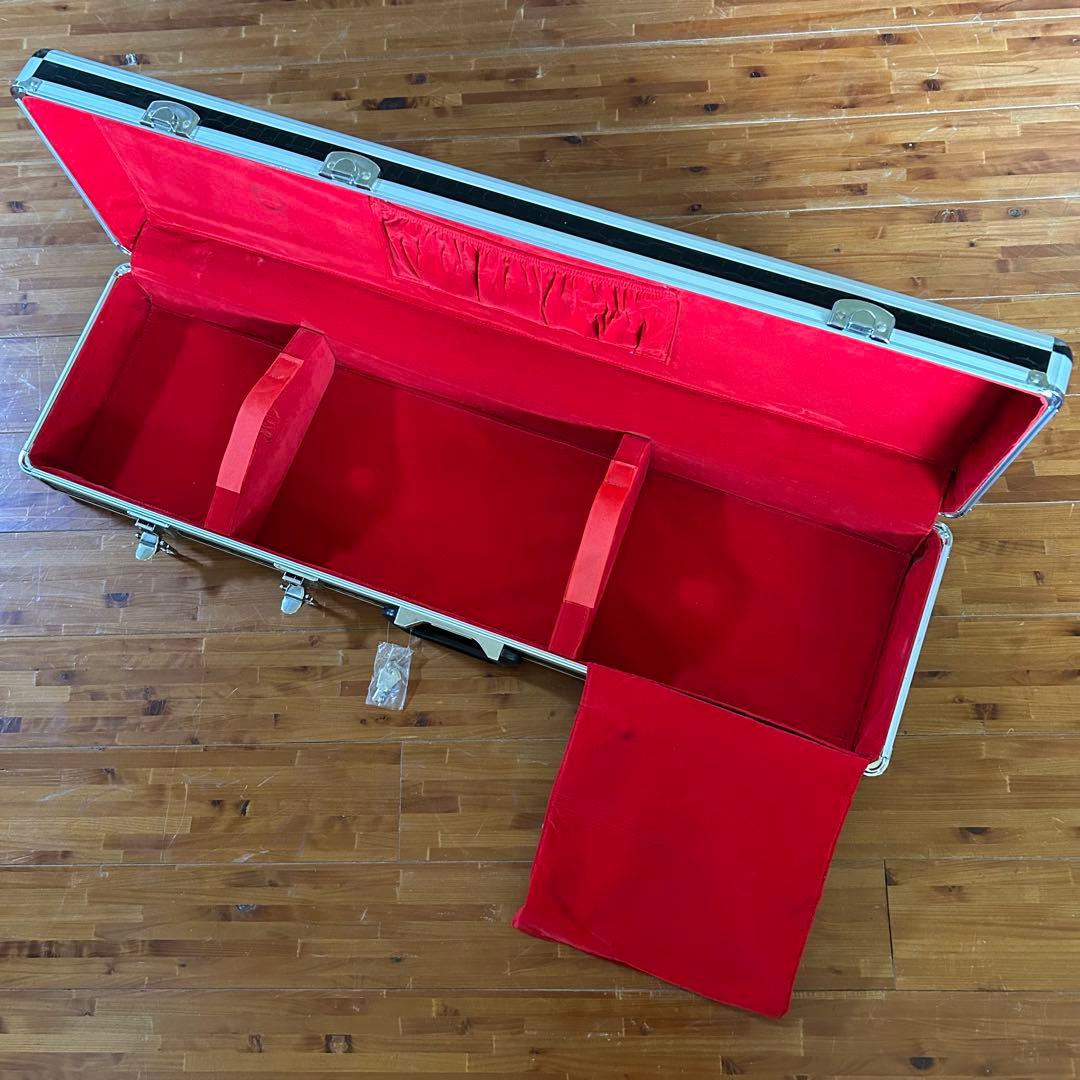 ◼️宮古島から◼️沖縄三線用◼️高級アルミハードケース◼️新品定価24200円◼️中古美品