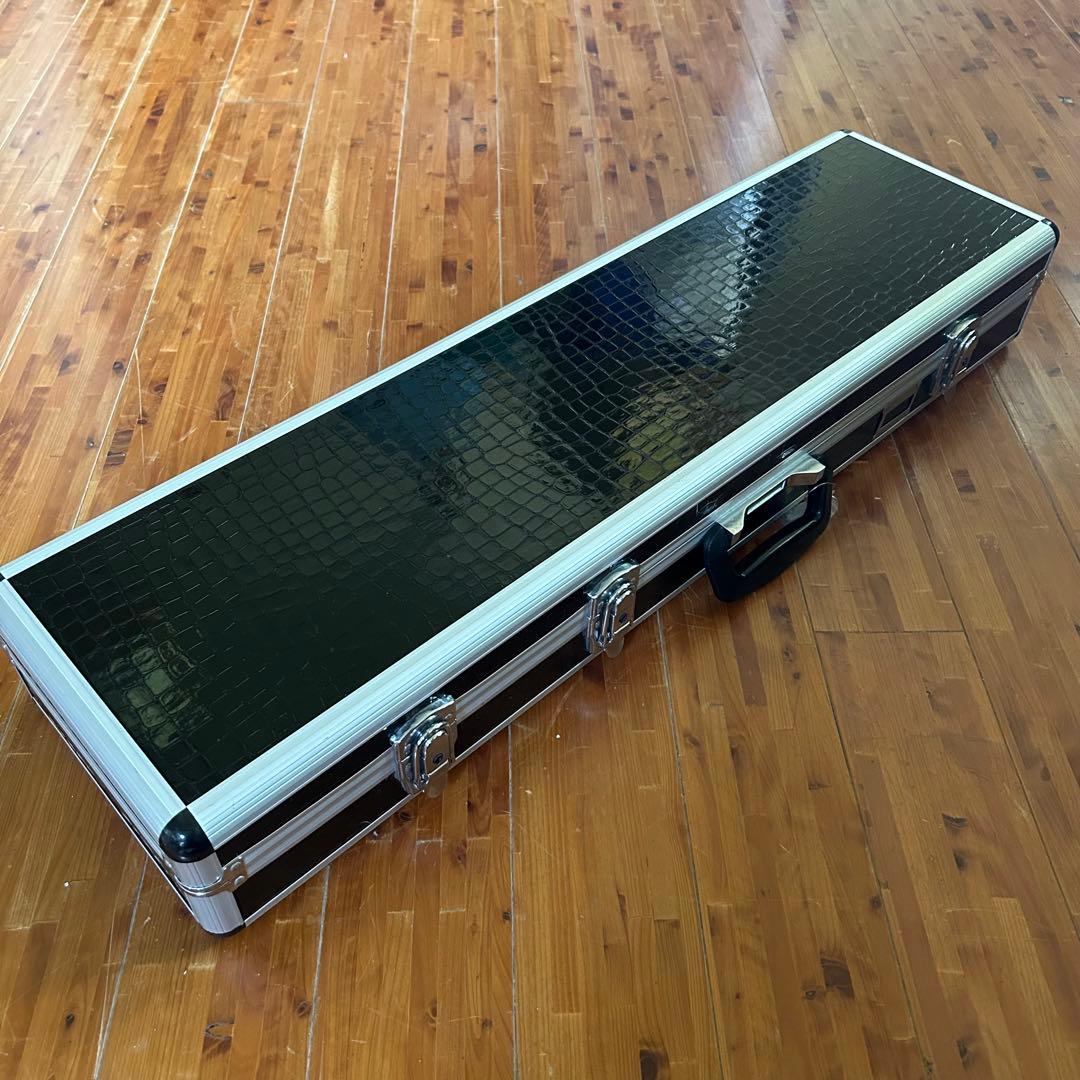 ◼️宮古島から◼️沖縄三線用◼️高級アルミハードケース◼️新品定価24200円◼️中古美品