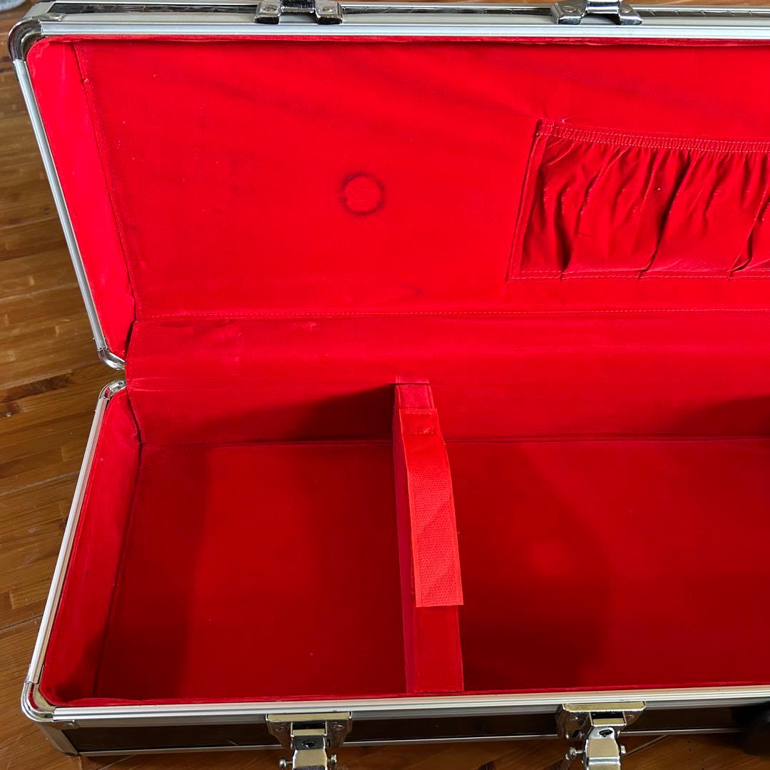 ◼️宮古島から◼️沖縄三線用◼️高級アルミハードケース◼️新品定価24200円◼️中古美品