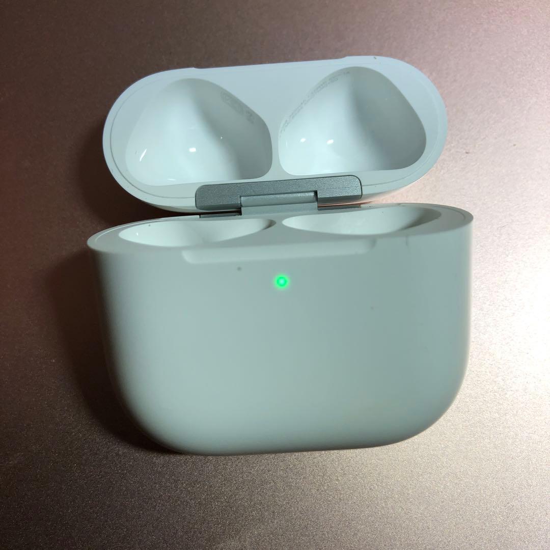Apple AirPods 第4世代　A3058 充電ケース