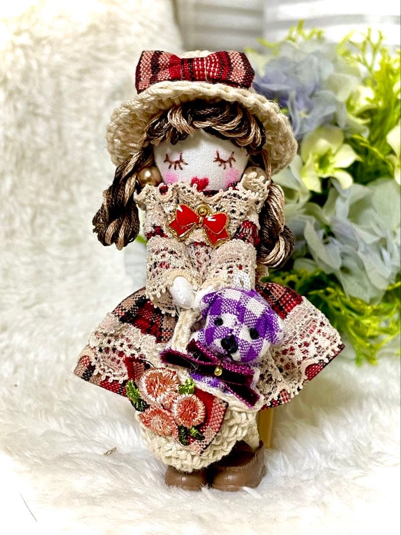 カントリードール❤️エビ茶チェックミニ❤️ハンドメイド♡ドールチャーム