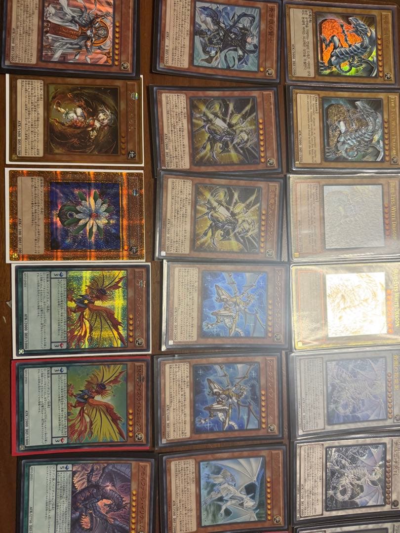 遊戯王カード　ブルーアイズ　ホログラフィック　ゴーストレア　その他まとめ売り