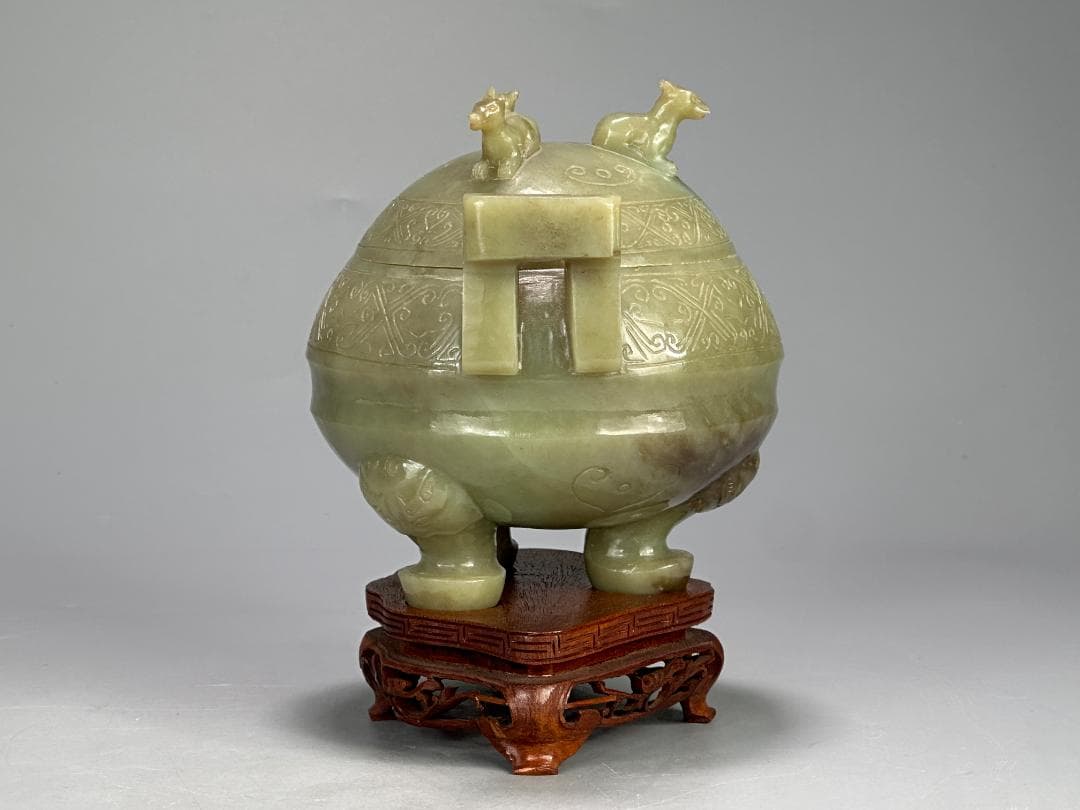 UM4-1中国美術　玉石製　青玉鼎式香炉　置物　時代物　唐物