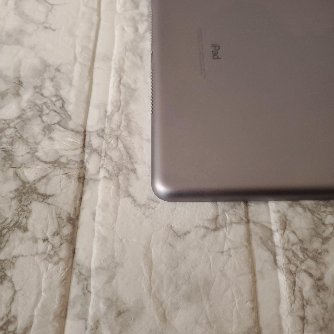 127 iPad 6世代 128GB SIMフリー スペースグレイ