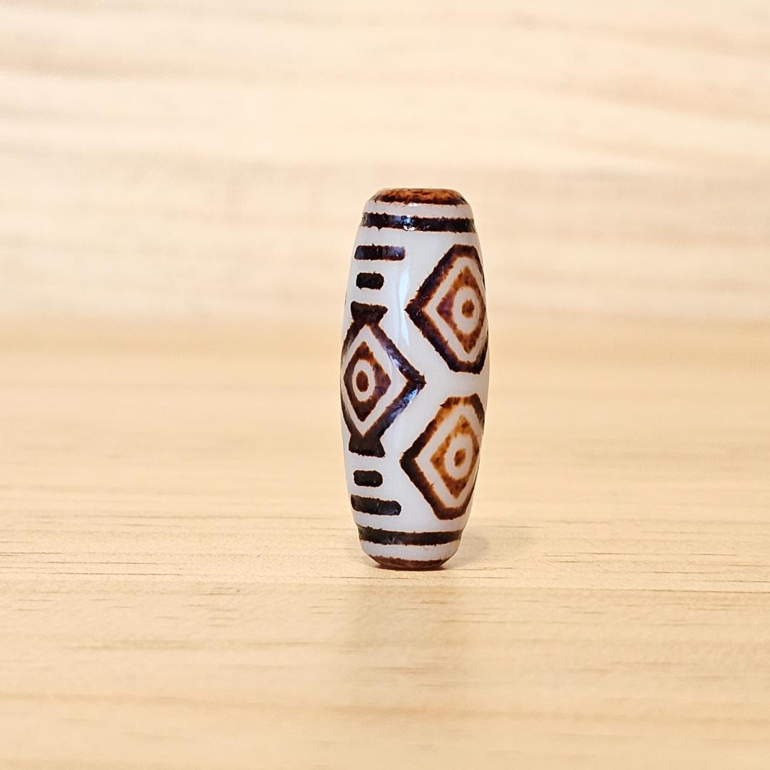 龍眼天珠 白玉髄龍眼 【極希少】ルチルブレスレット