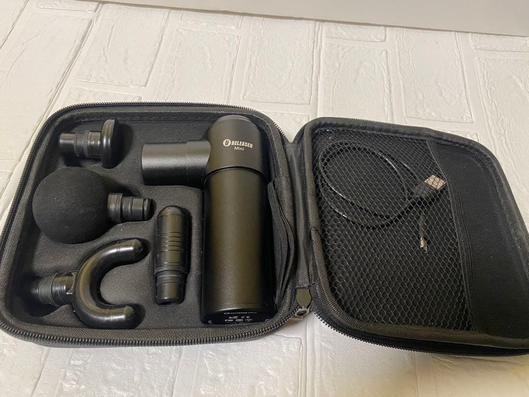 筋膜リリース　uFit RELEASER Mini　マッサージガン 国内正規品