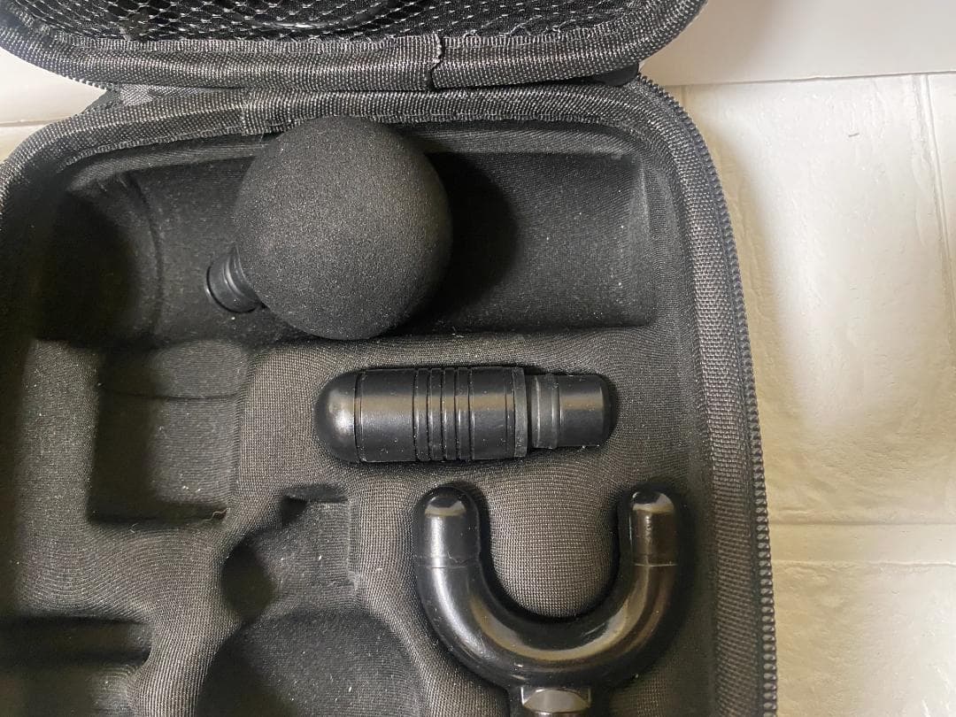 筋膜リリース　uFit RELEASER Mini　マッサージガン 国内正規品