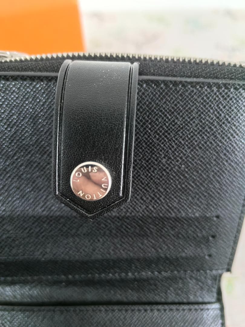 クラシック 暗めの柄 モノグラム 二つ折り財布多カードポケットジップ式小銭入れ