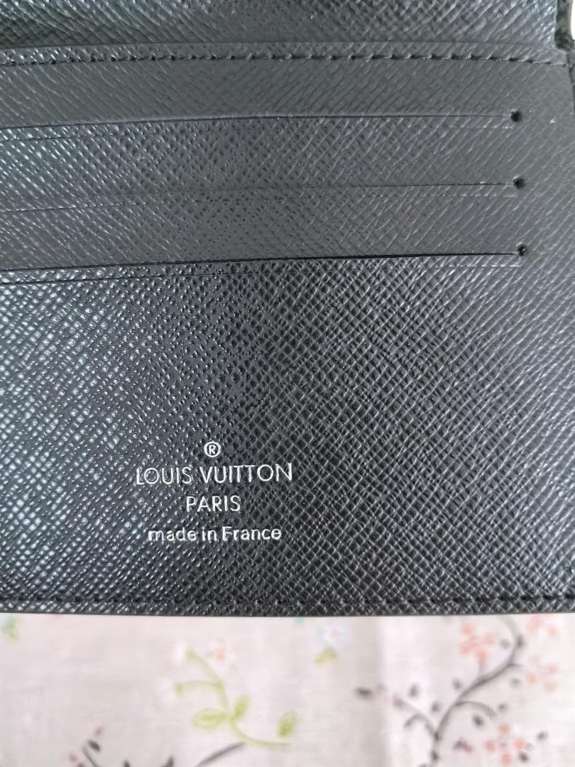 クラシック 暗めの柄 モノグラム 二つ折り財布多カードポケットジップ式小銭入れ