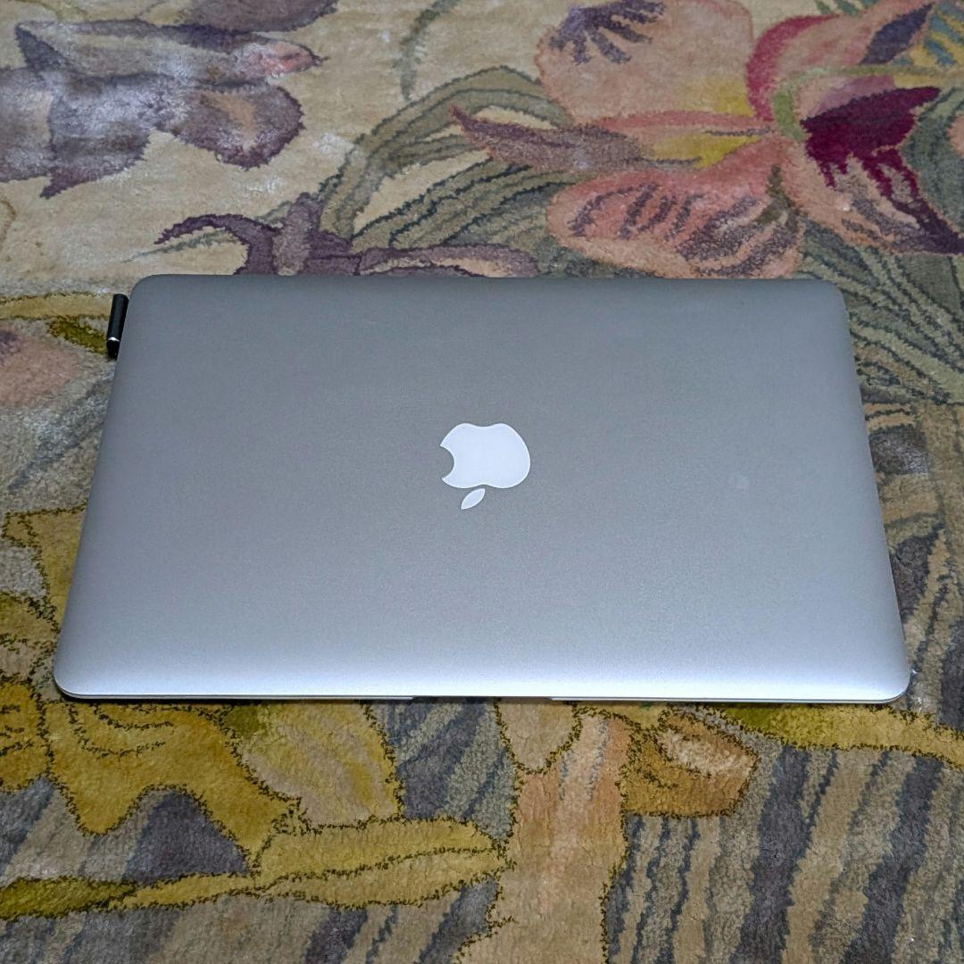 MacBook Air 13インチ 2015 / Core i5 / 8GB