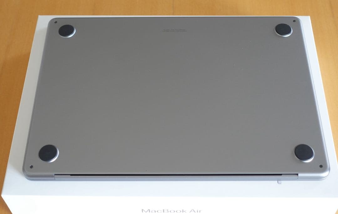 MacBook Air M3スペースグレー