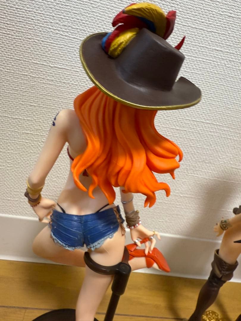 ワンピースフィギュア　箱なし