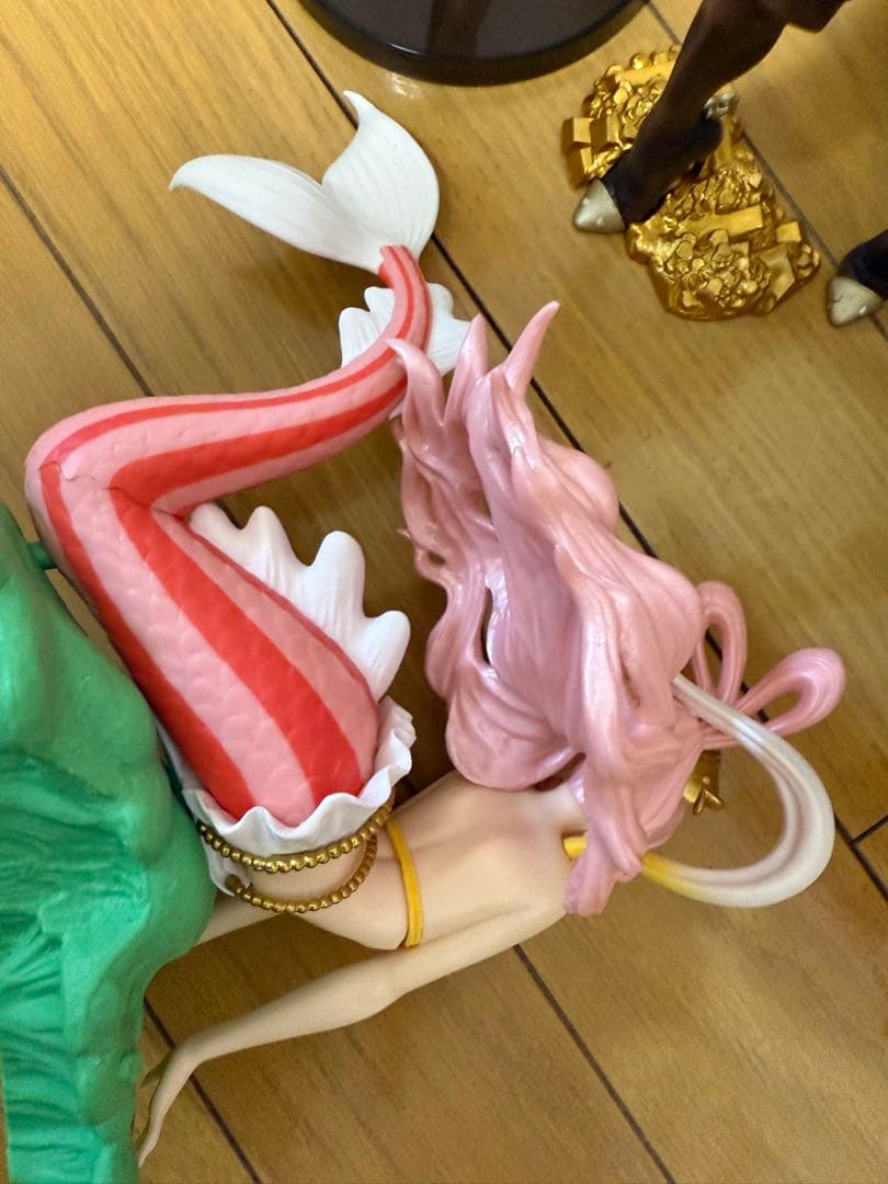 ワンピースフィギュア　箱なし