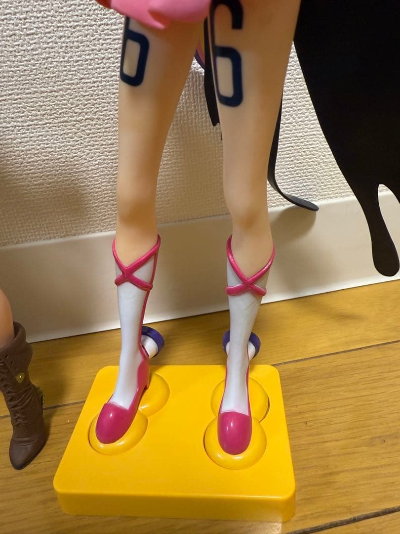 ワンピースフィギュア　箱なし