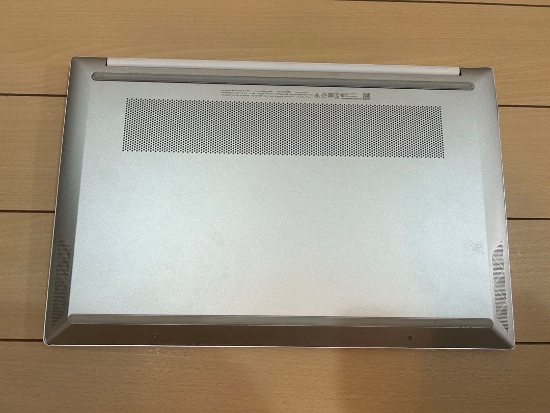 Windowsノート本体 HP Pavilion 15-eh1077AU