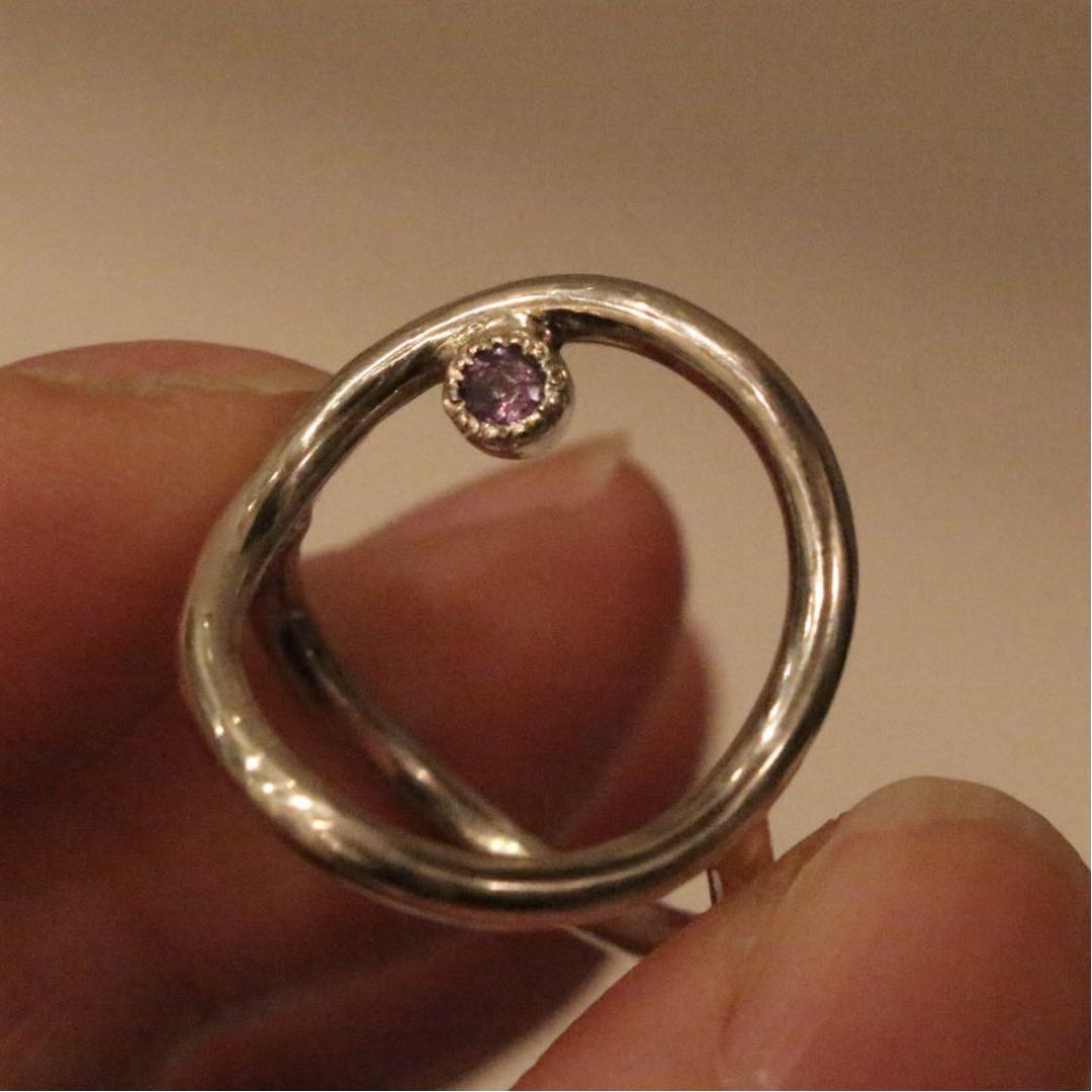 カラチェン✴︎楽しいアレキサンドライトの覆輪サークルオーバルシルバーリング約10号