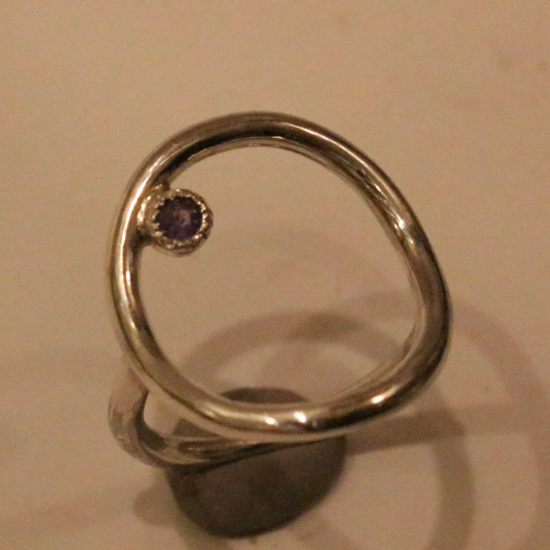 カラチェン✴︎楽しいアレキサンドライトの覆輪サークルオーバルシルバーリング約10号