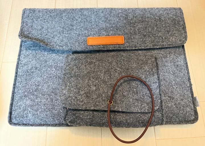 【美品＋外箱＋各種おまけ付】APPLE MacBook Air MQD32J/A