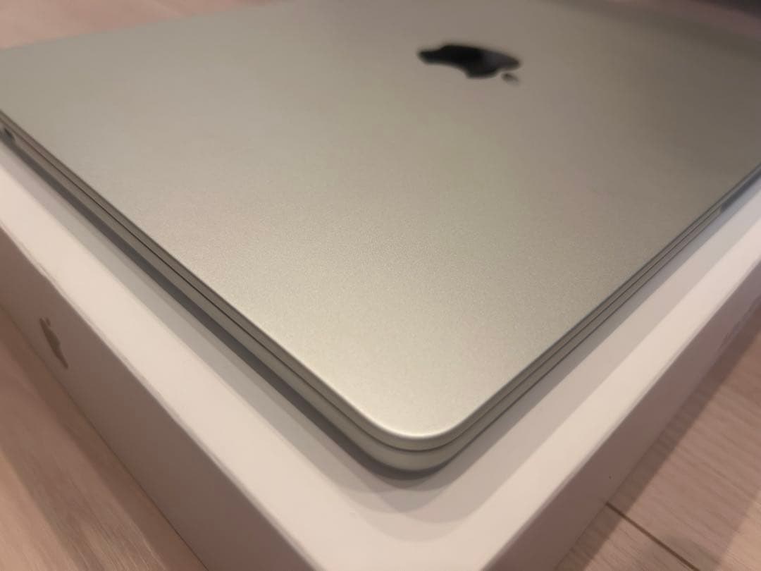 【極美品】MacBook Air M4 13インチ 16GB 512GB