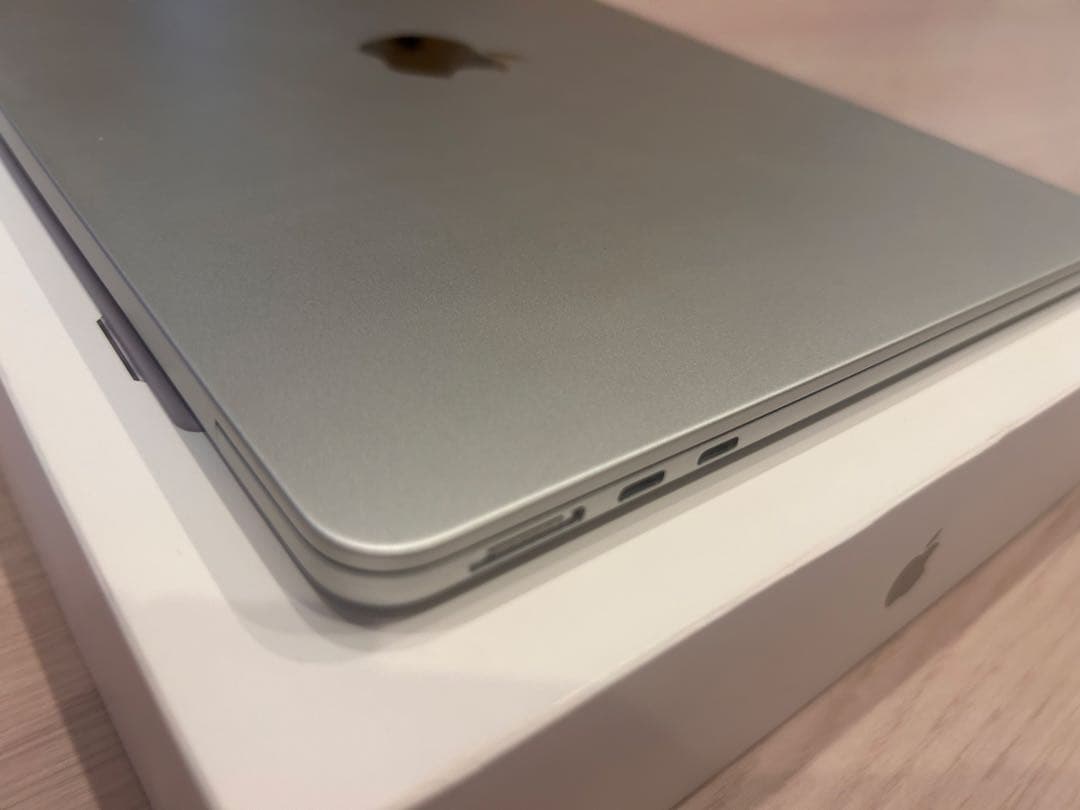 【極美品】MacBook Air M4 13インチ 16GB 512GB