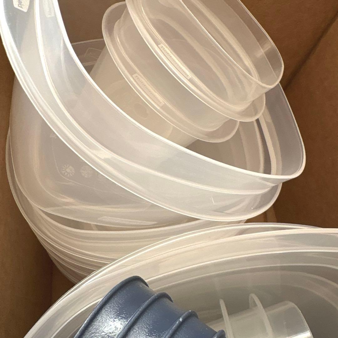Rubbermaid 新品ラバーメイド　 コンテナタッパー26ピース（ブルー）