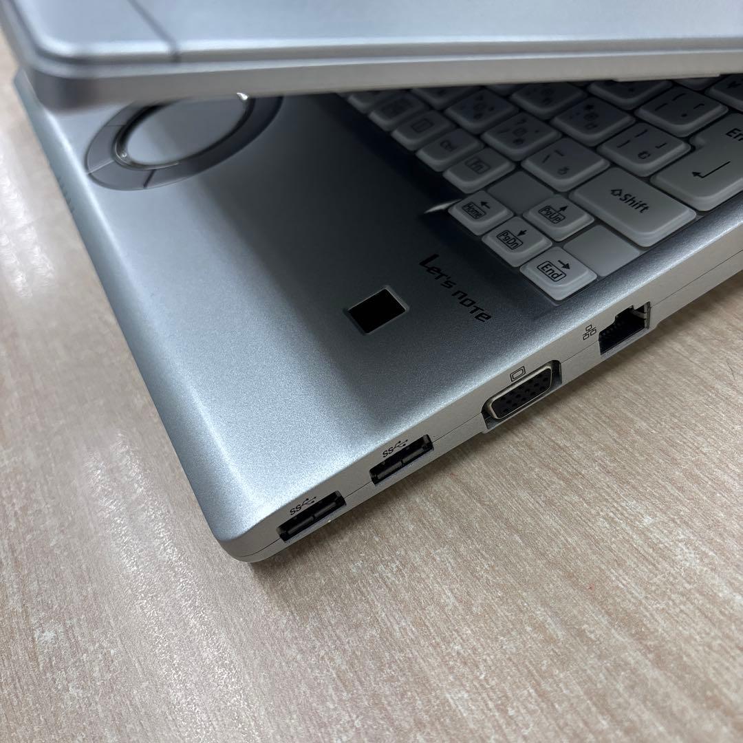 【良品】Panasonic Let's note シルバー ノートPC