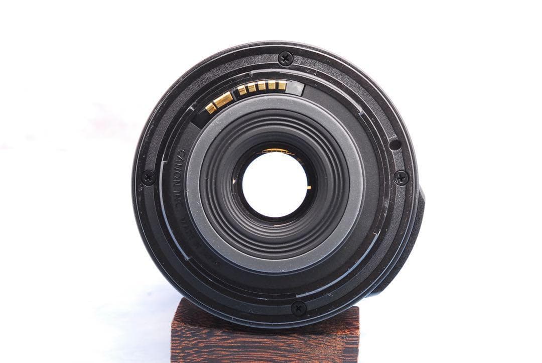 キャノン Kiss X10★手ぶれ補正レンズ付★Wi-Fi ★一眼レフカメラ