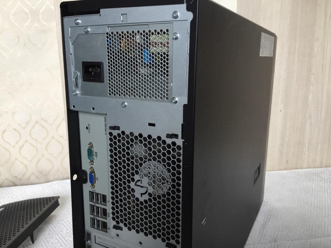 富士通 サーバー PRIMERGY TX1320 M4