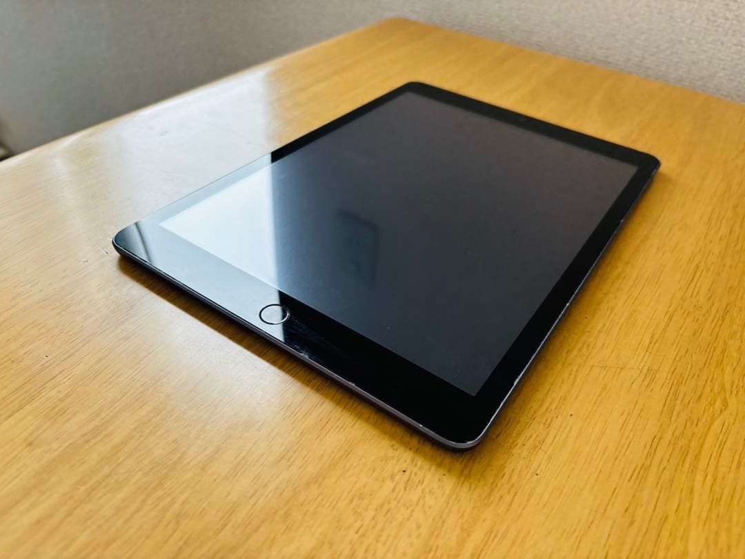 iPad8 第8世代 128GB スペースグレイ