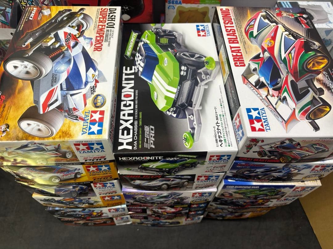 ミニ四駆　未組み立て　新品未開封　18箱 まとめ売り