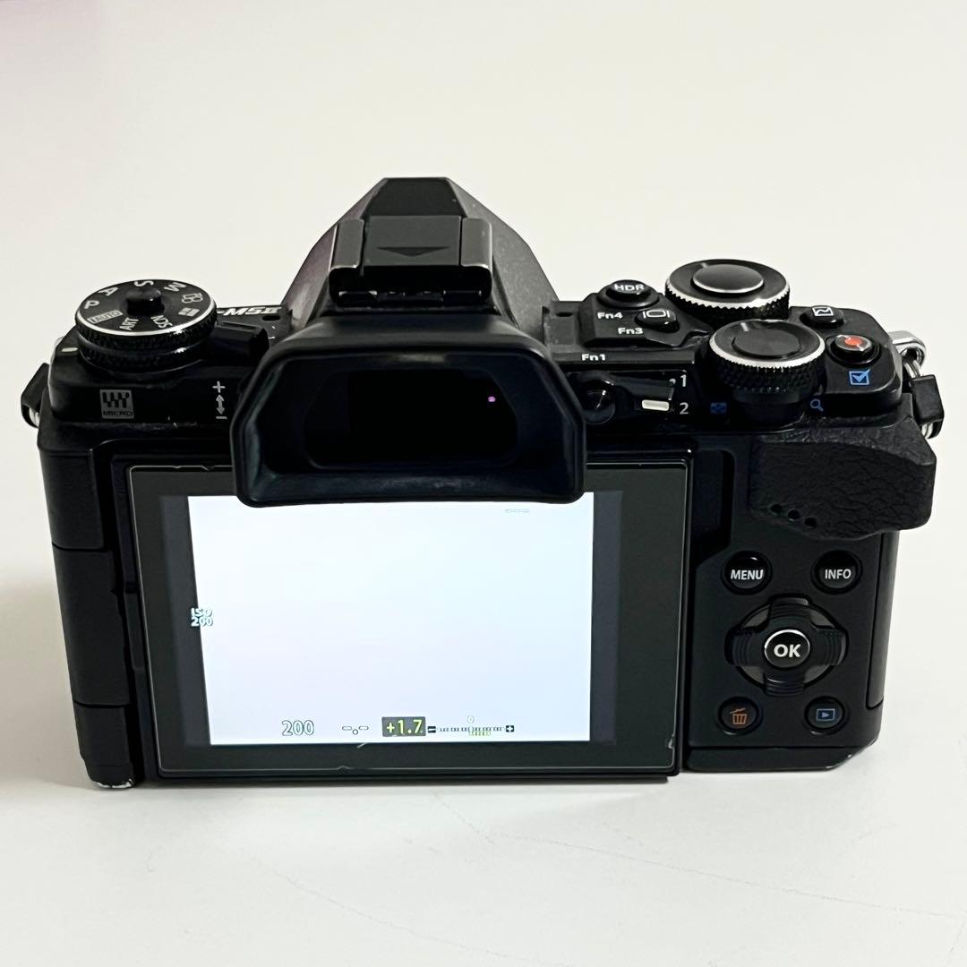 OLYMPUS E-M5 mark ⅱ