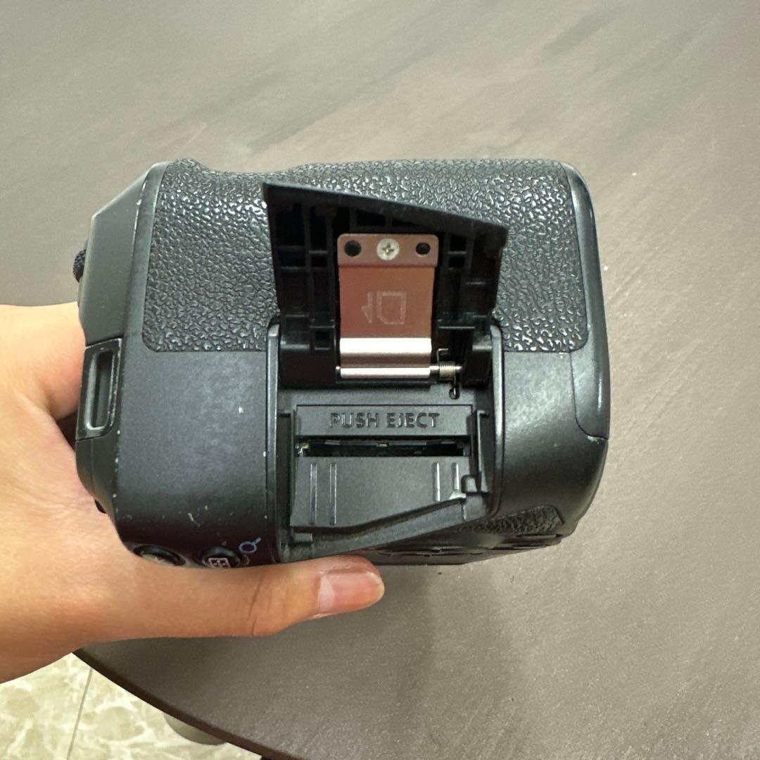 Canon EOS R ボディ