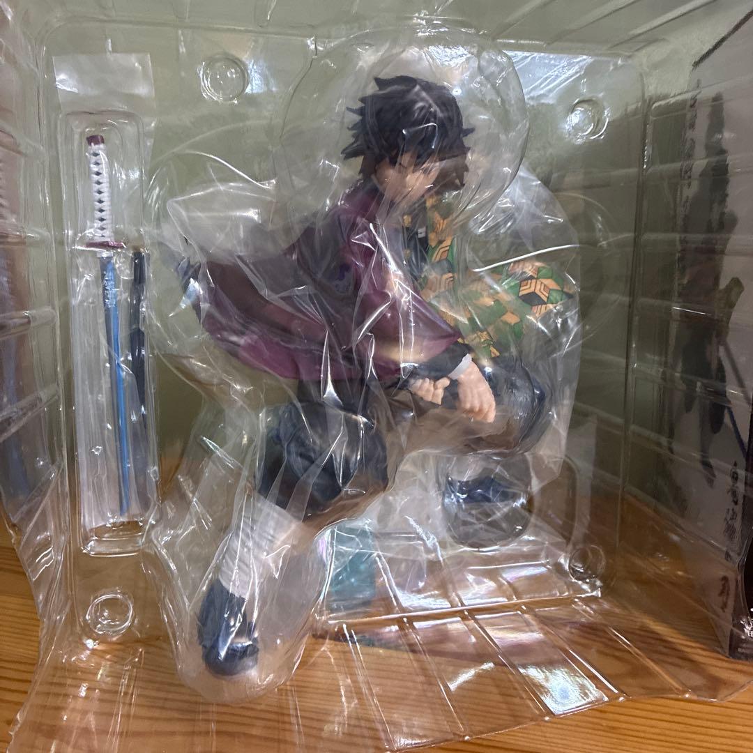 【開封品】鬼滅の刃 一番くじ 上弦の参 B賞　冨岡義勇MASTERLISE
