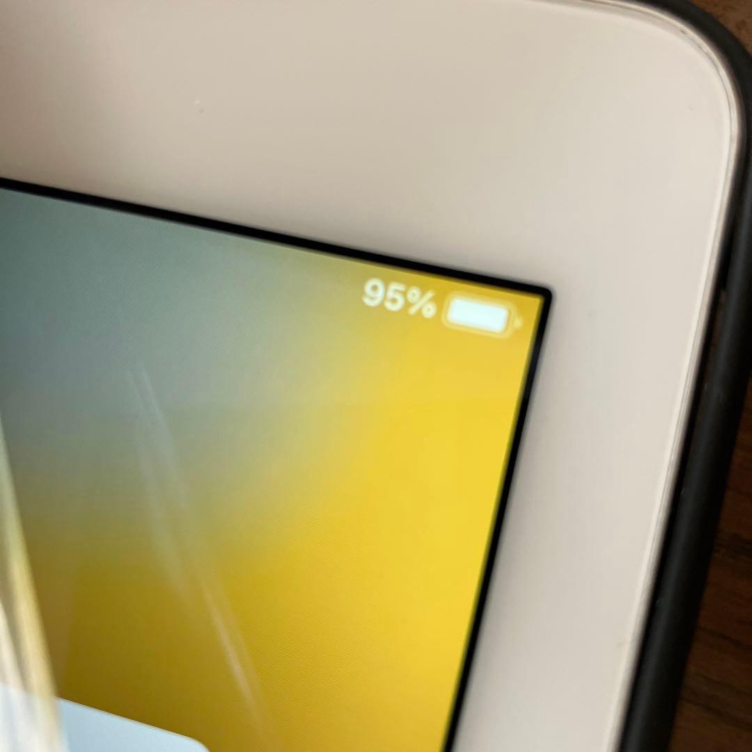 iPad Air 2 Wi-Fi + Cellular 64GB シルバー