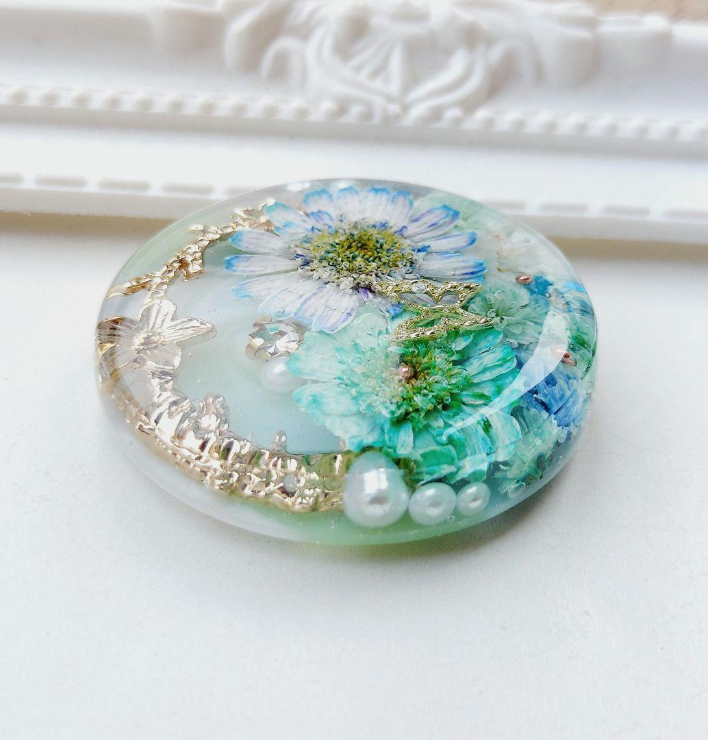 【1746】レジン　マトリカリア　ヘアゴム　ポニーフック　ブロ―チ　ハンドメイド