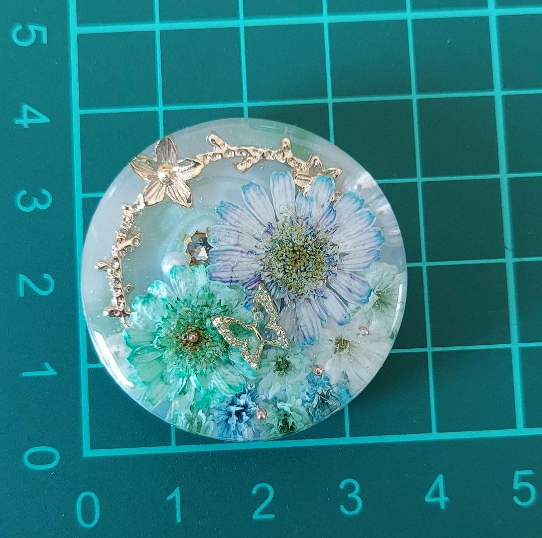 【1746】レジン　マトリカリア　ヘアゴム　ポニーフック　ブロ―チ　ハンドメイド