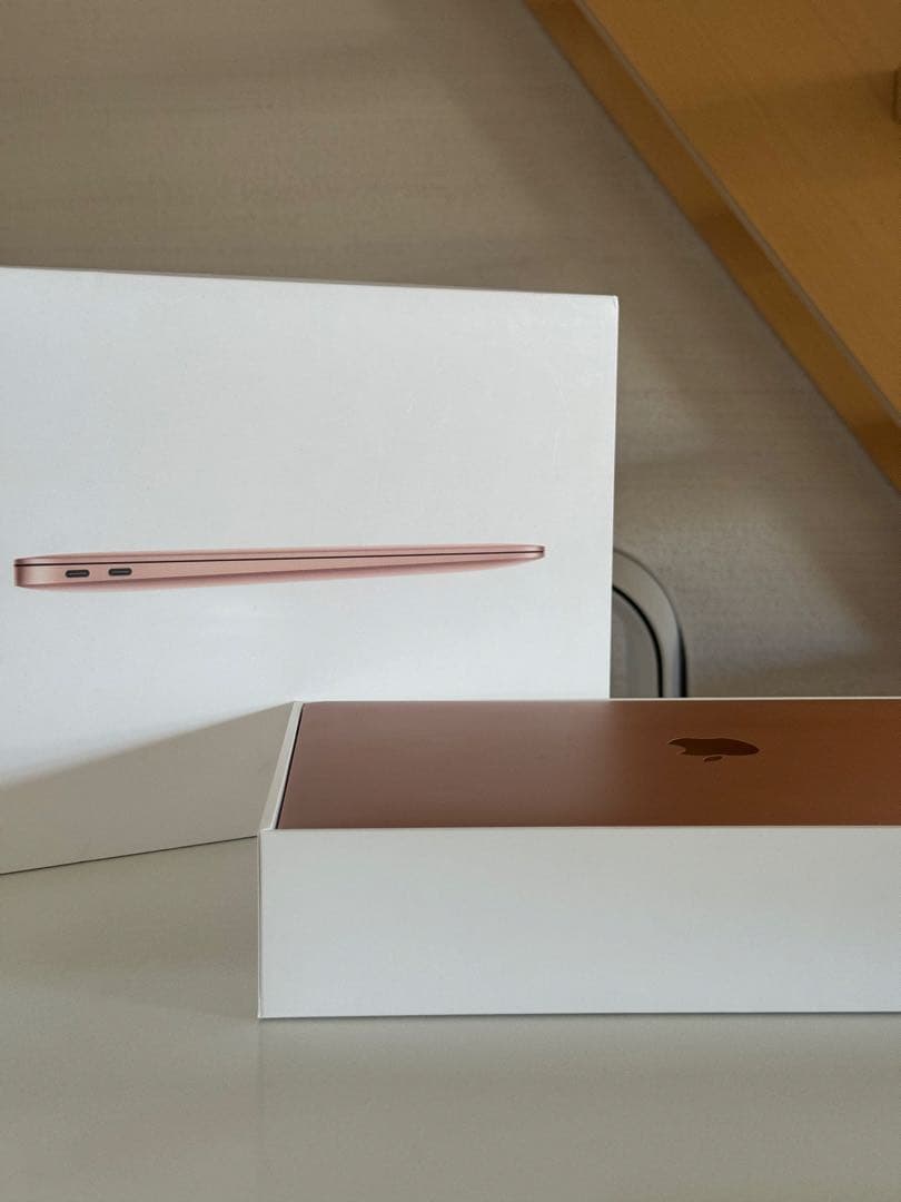 MacBook Air M1 13インチ(256GB/ゴールド)