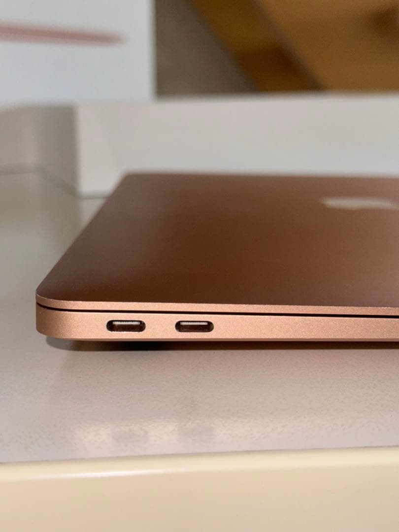 MacBook Air M1 13インチ(256GB/ゴールド)