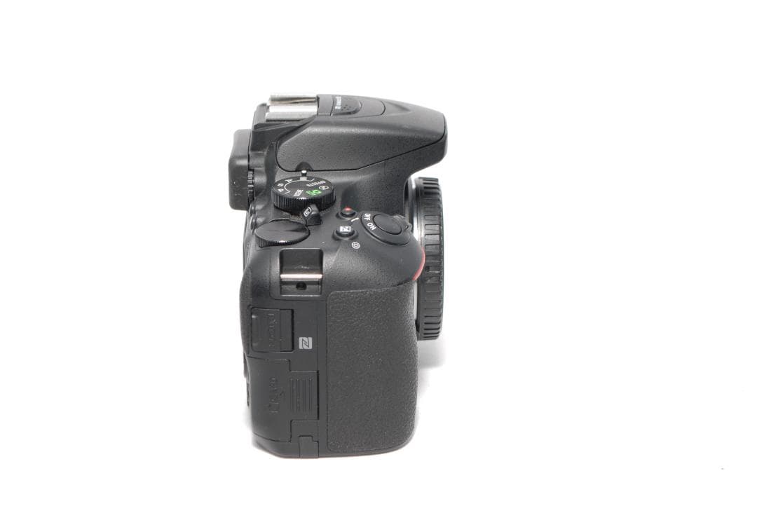 ✨Nikon D5600 ✨Wレンズ✨ショット数極小✨初心者モデル✨一眼レフ