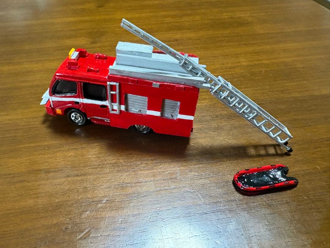 改造トミカハイパーレスキュー、大規模震災用高度救助車、大型水槽車、指揮車、救急車