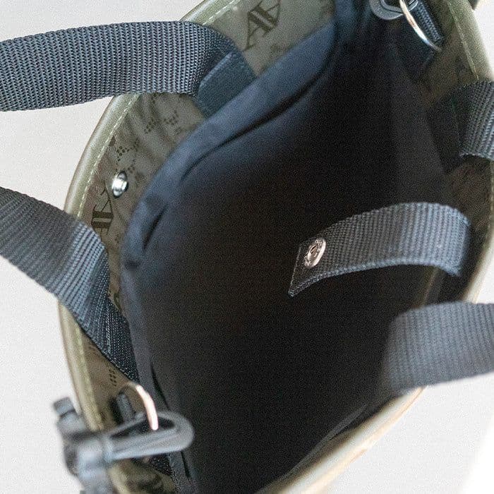 アタオ無駄なものを削ぎ落としたATAOの超軽量PCケース　ブラック